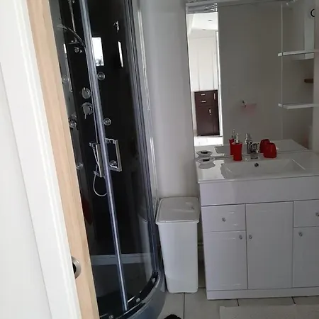 Апартаменты Tres Beau Gite ,une Ou Deux Personnes, Super Equipe 25m2 *